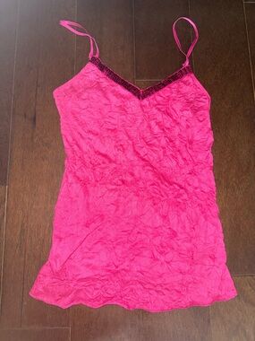 Weavers Neon Pink Crinkled Satin Beaded V-Neck Tank